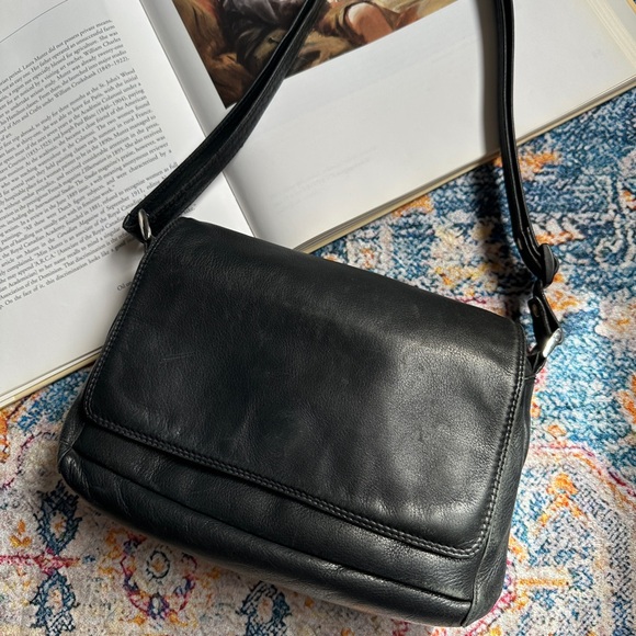 Derek Alexander Handbags - Derek Alexander Black Leather Shoulder Bag